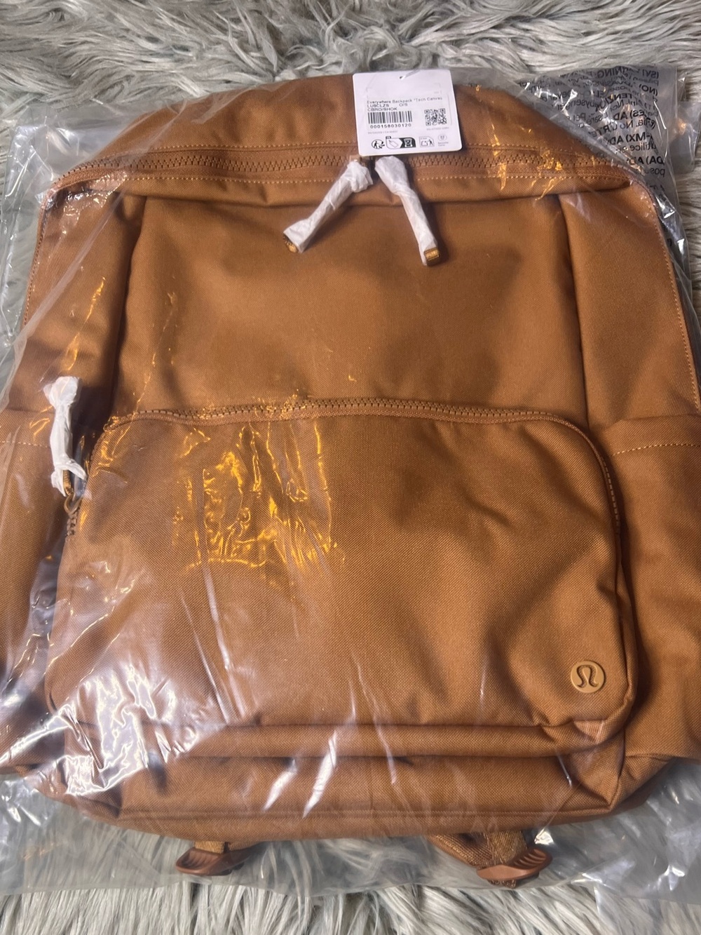 NWT lululemon everywhere backpack tech canvas - Picture 2 of 6
